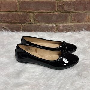 SO Emmaline Women's Black Patent Ballet Flats Size 8 NEW